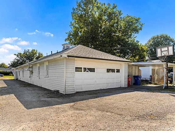 4th image of 403 W Mound St