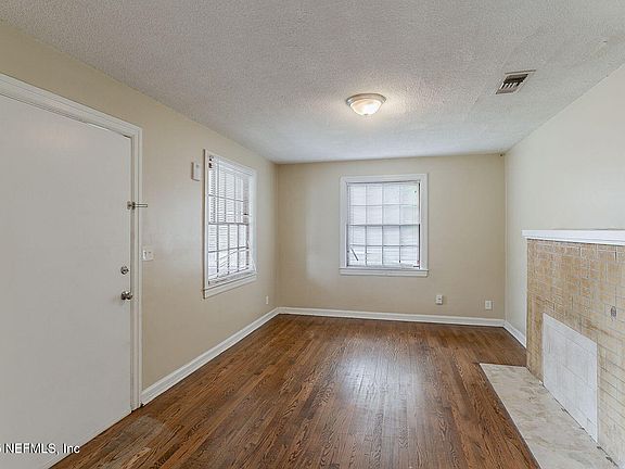 5th image of 8057 OAKWOOD Street