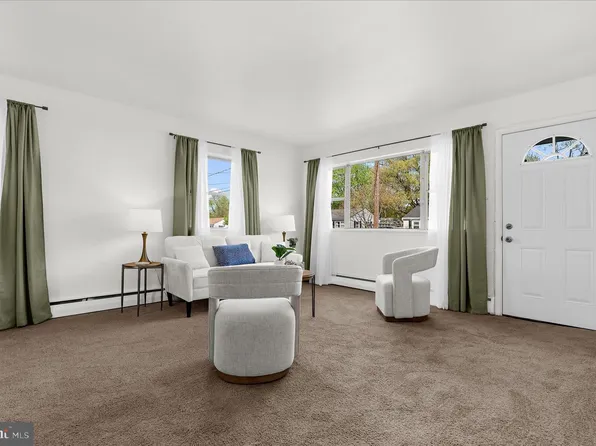 120 Roselawn Rd, Annapolis, MD 21403