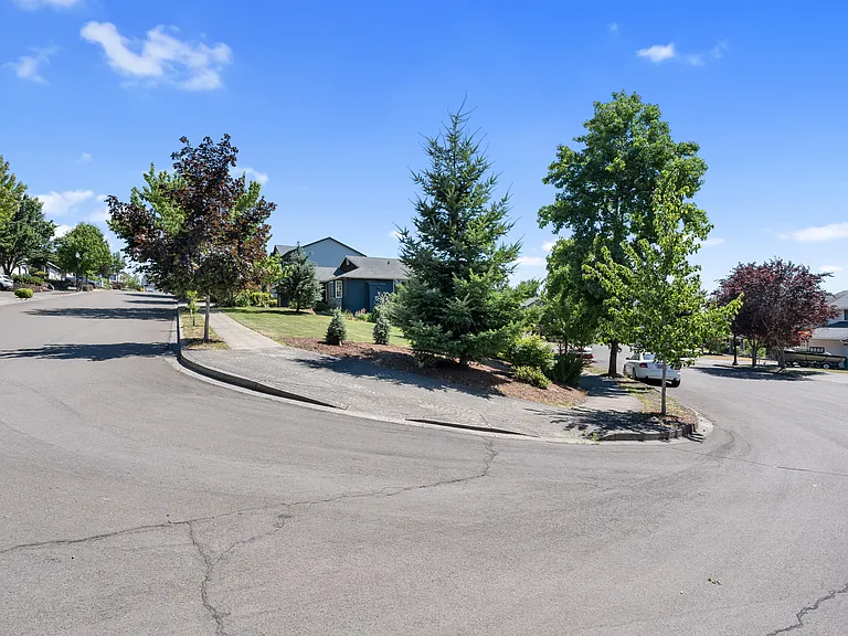 4014 SE 199th Ave — Photo 31