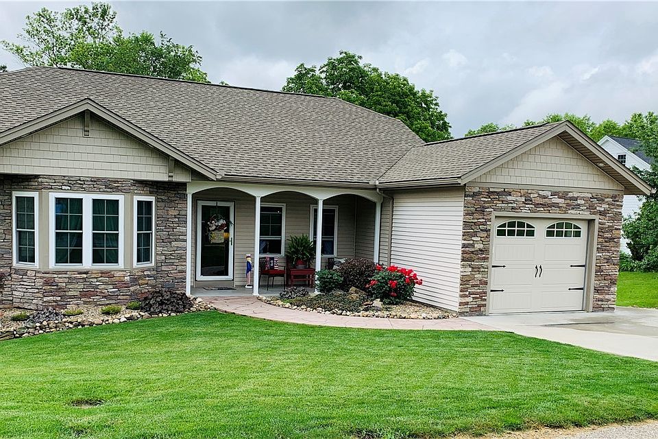 1st image of 317 Woodridge Dr