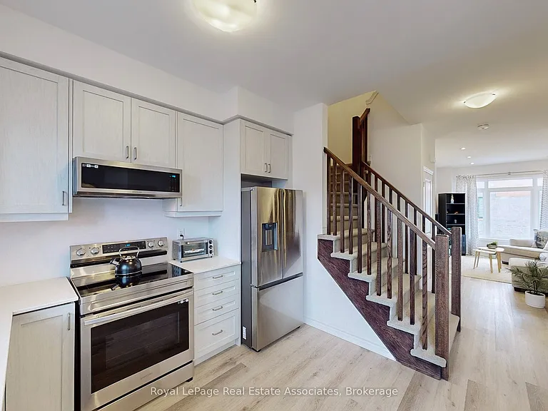 461 Blackburn Dr #40 — Photo 11