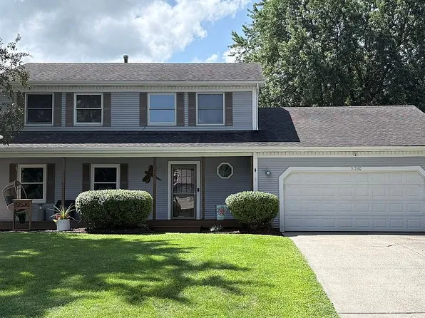 51530 Creekside Dr, Granger, IN 46530