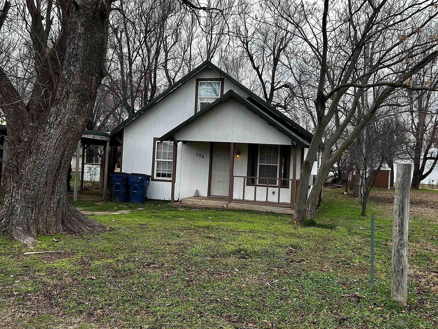 308 N Woodward St, Ames, OK 73718 MLS 20240130 Zillow