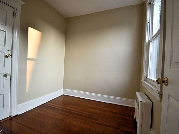 5th image of 24 Mulberry St