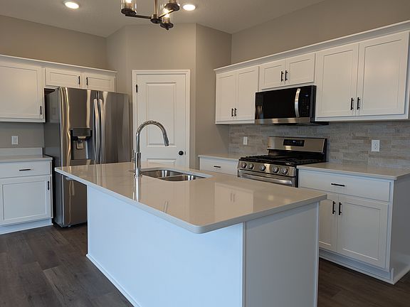2nd image of 2719 Ivan Ave NE