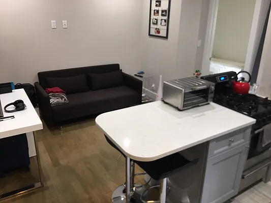 Rented by Mdays Realty | media 37