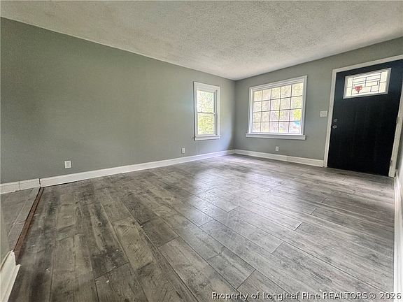 17th image of 1749 Todd St