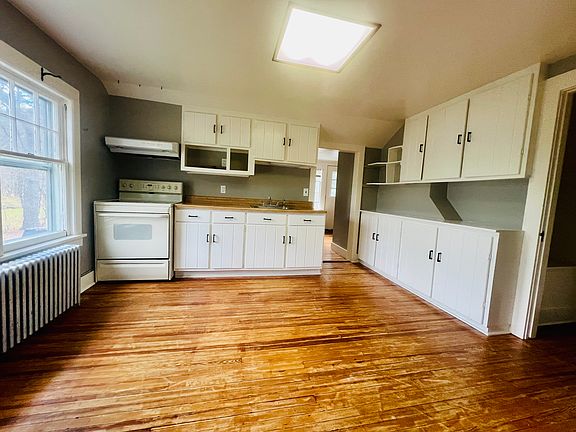 Freshly painted kitchen! Electric Stove with exhaust
