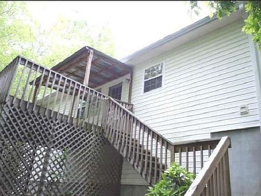 3rd image of 533 River Trace Dr