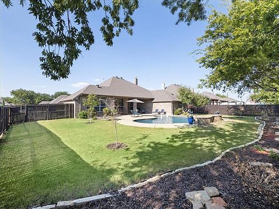 4th image of 113 Aledo Glen Ct