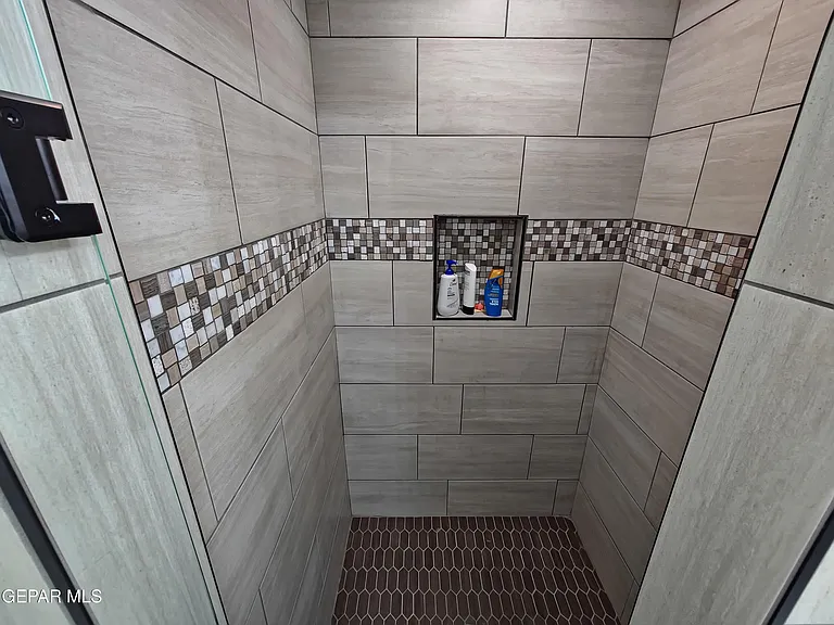 7321 Cuba Dr — Photo 34