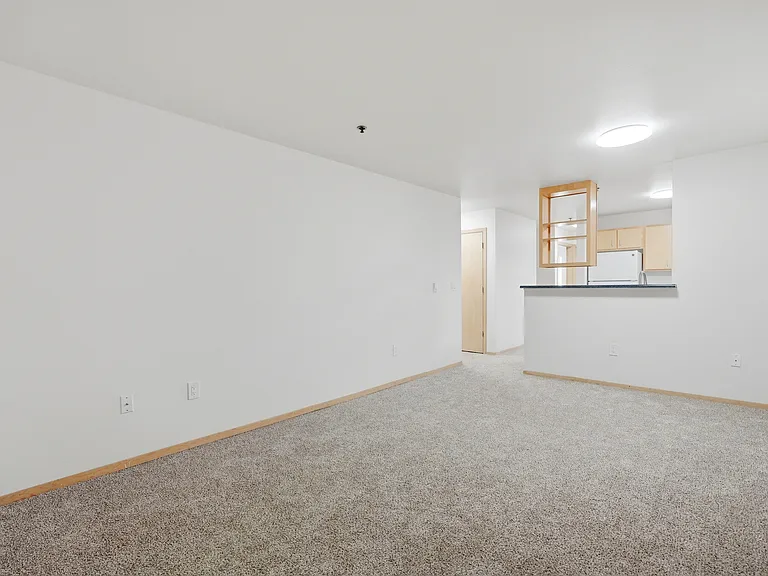 Terrace At Columbia Knoll Apartments — Photo 23