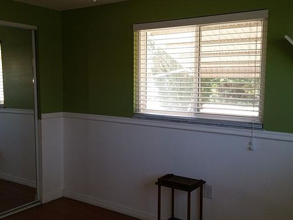5th image of 3466 Cohoes St