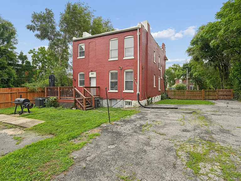 5647 Vernon Ave — Photo 26