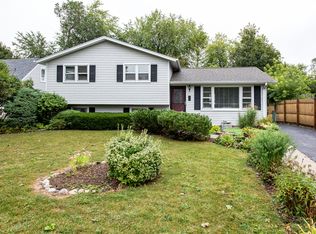 33125 N Indian Ln, Grayslake, IL 60030