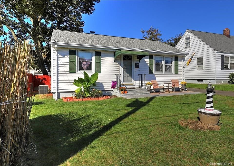 Welcome to 18 Parker Avenue!