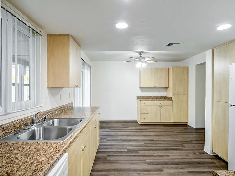 Sea Breeze Village - Military Housing — Photo 3