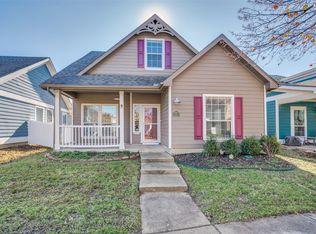 10208 Franklin Dr, Aubrey, TX 76227