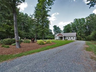 360 White Pine Ln, Hartfield, VA, 23071