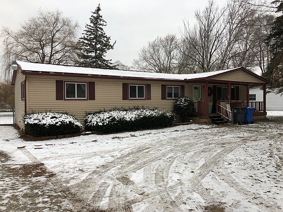 2nd image of 926 Red Oaks Dr