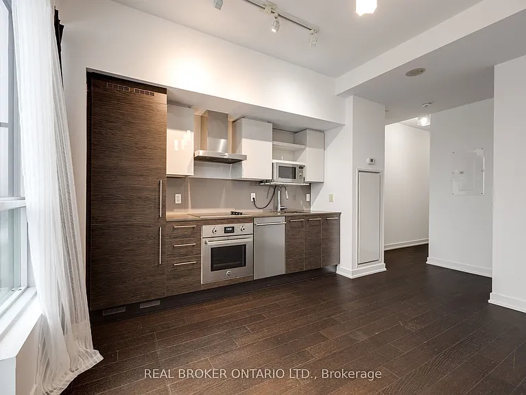 1030 King St W #Penthouse 25 — Photo 12