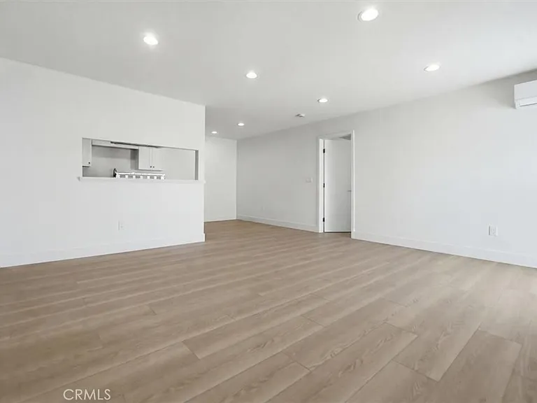 307 N Tustin Ave #C — Photo 4