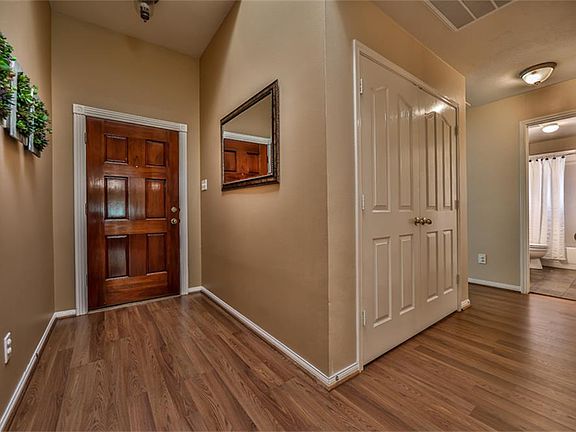 2nd image of 18315 Heathridge Ln