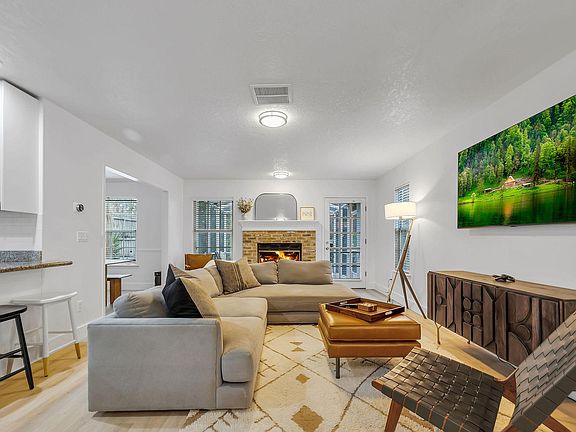 5th image of 133 Solano Cay Cir
