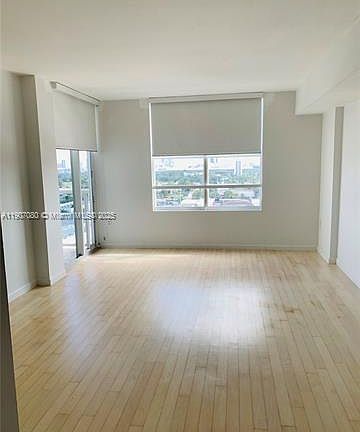 4th image of 1800 Sunset Harbour Dr #1505
