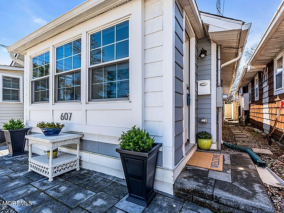 5th image of 607 Central Avenue