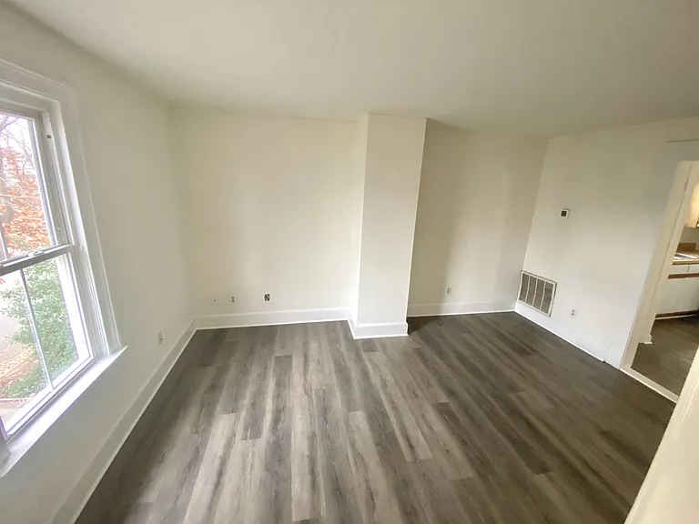625 Wolfe St #2 — Photo 2