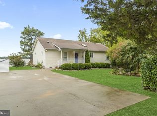 1359 Harbor View Cir, Colonial Beach, VA 22443