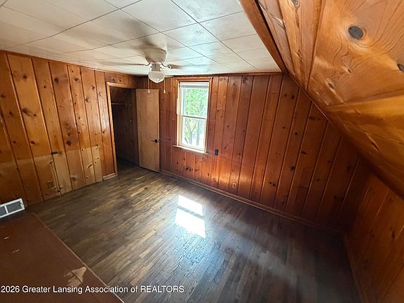 5th image of 814 Mahlon St