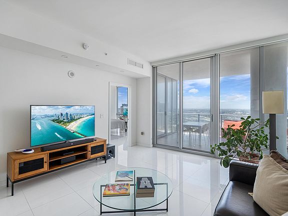 5th image of 851 NE 1st Ave #2400A