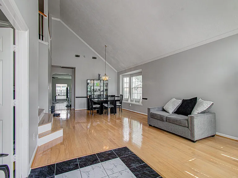3043 W Hampton Dr — Photo 7