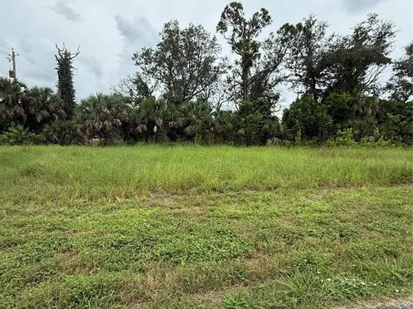 1195 Andrews St #4, Englewood, FL 34224