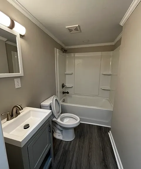 1001 Southern Ave — Photo 16