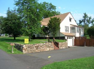 56 Brunswick Ave, Lebanon, NJ 08833