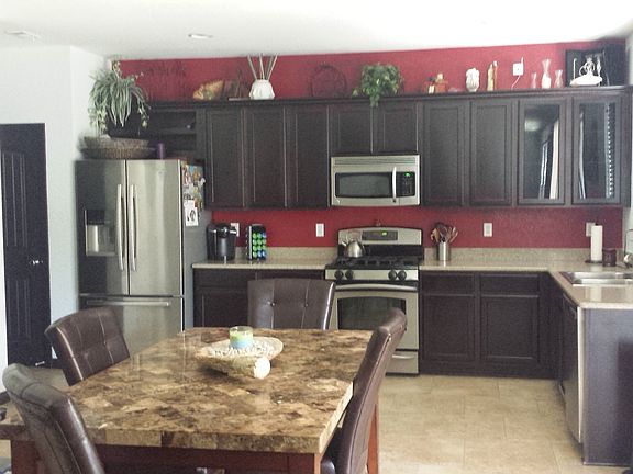 3rd image of 9977 Silver Cliff St