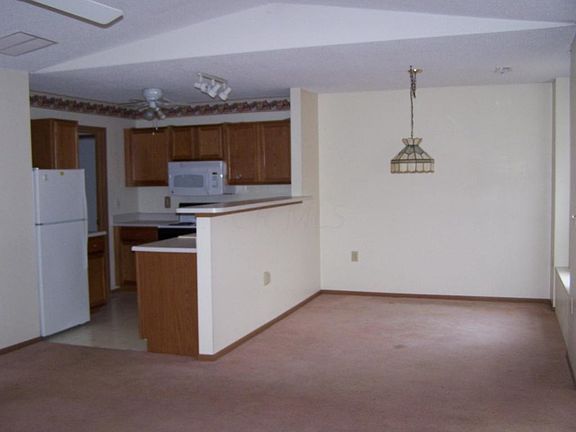 4th image of 1170 Waterbury Ct