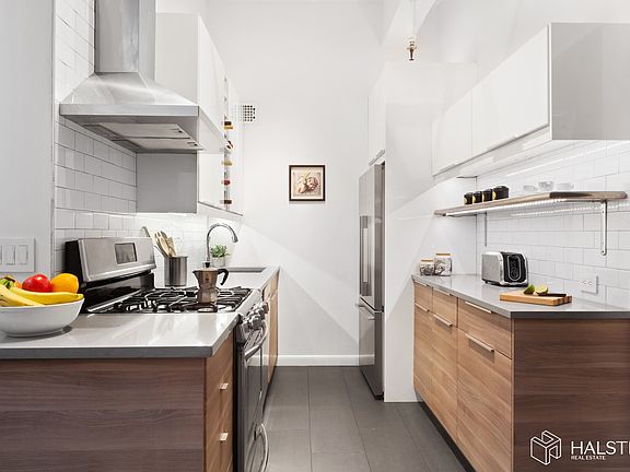 4th image of 445 12th St #5C