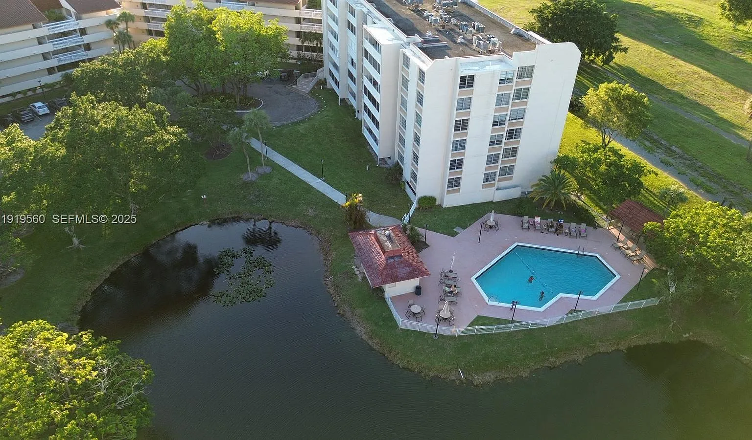 Environ I Condo 5 And 6 — Photo 1