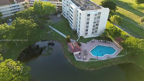 7051 Environ Blvd #436 Photo 1