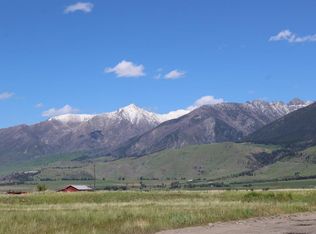 11 Caledonia Rd, Livingston, MT 59047