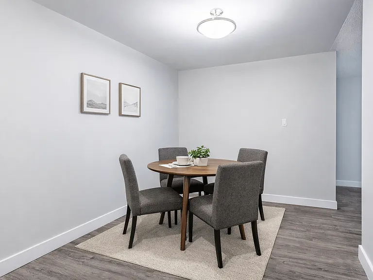 695 Proudfoot Ln #910 — Photo 7