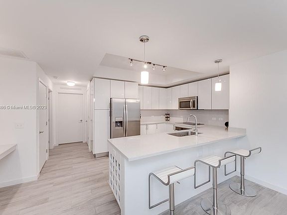 5th image of 999 SW 1st Ave APT 3216