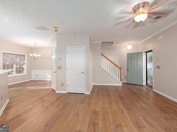 5th image of 869 Glynn Oaks Dr