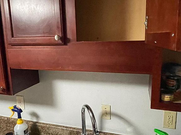 3rd image of 3359 Columbia Trce