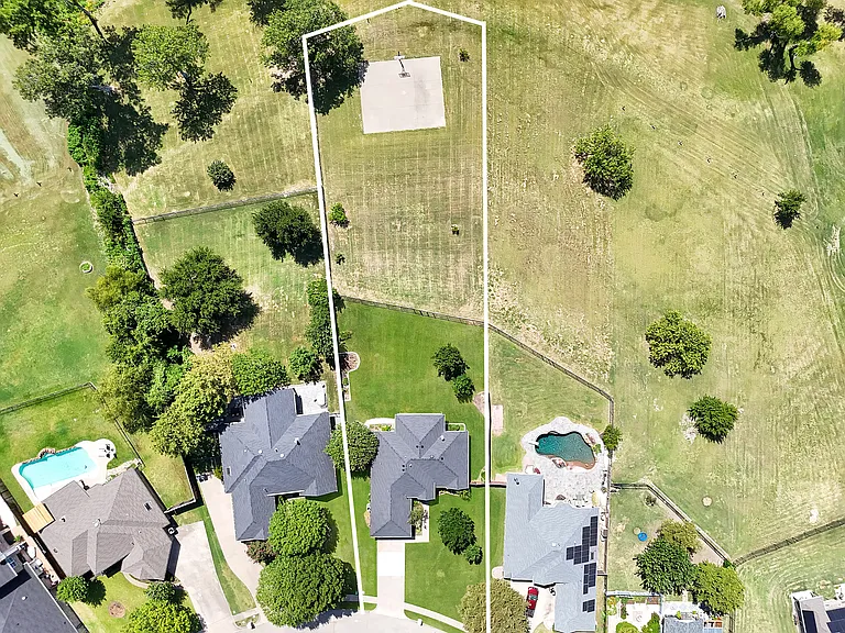 332 Hardwicke Ln — Photo 34